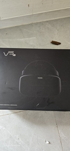 华为头戴vr眼镜 用的少 可以看电影 也可以玩游戏 应为_阿里巴巴找货