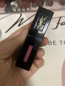 ysl 黑管唇釉419 全新,口红太多开都没开过,但是日期不