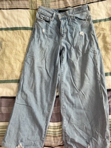 优衣库7分牛仔裤，150/58A，浅蓝色，这个裤子不同颜色同