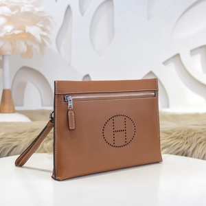 hermes-爱马仕最新款男士手包,专柜购买,正品闲置,邮费