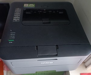 兄弟2260D打印机，只能连电脑。鼓粉分离设计，自动正反面打