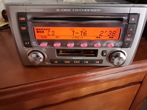 丰田花冠原装6碟cd,读碟,收音,磁带各功能均正常,感兴趣的