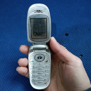 三星anycall翻盖手机