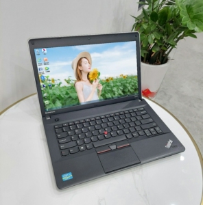 女生自用联想笔记本电脑i7四核 cad 8g内存  运行流畅