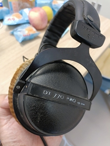 拜亚动力dt770 pro 250欧,两年前买的