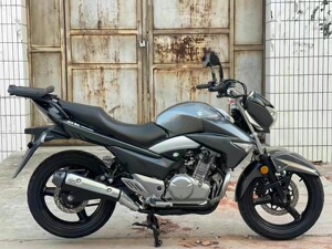 铃木摩托车 铃木骊驰gw250cc街车跑车二手摩托车 双缸电