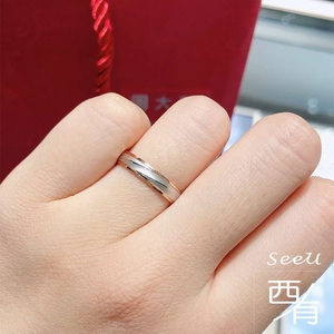 周大福铂金男戒