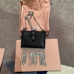 miumiu斜挎链条水钻小卡包