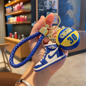 新款创意篮球球鞋钥匙扣精致挂件情侣书包汽车钥匙链挂饰礼品