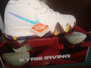 nike欧文4ncaa,,带气垫的莆田,气垫饱满,需要可以拍