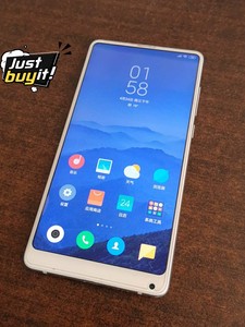 自用小米mix2s顶配白色版(陶瓷背壳尊享版)  8g  2