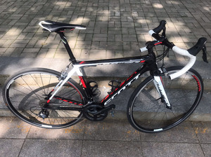 美国scott斯科特addict-20超轻碳纤维爬坡型公路车