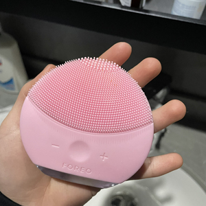 foreo luna 露娜硅胶洁面仪毛孔清洁仪器洗脸神器洗脸