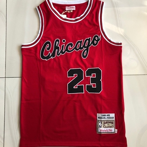 迈克尔乔丹84-85年红色刺绣球衣公牛队草字球服,实拍,高品