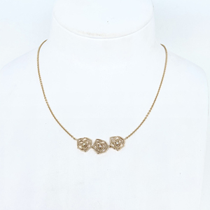 伯爵镂空玫瑰花项链