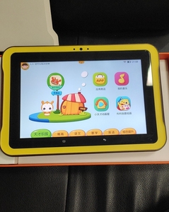 品牌小天才儿童平板k1,八成新,轻微使用痕迹.功能完好,开机