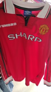 出曼联98-99赛季主场贝克汉姆球衣 一次没穿过泰版的l码_阿里巴巴找货