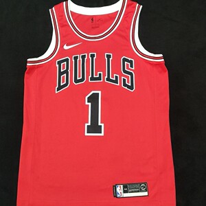 nike m码公牛队 罗斯球衣 经典芝加哥红配色