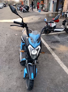 爱玛电瓶车x战警