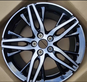 十代雅阁黑色轮毂