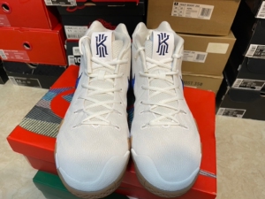 kyrie 欧文4德鲁大师蓝白