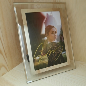 882人付款淘宝邓紫棋 亲笔签名照