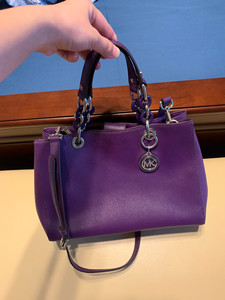 mk戴妃包紫色