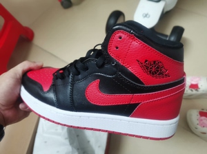 aj1黑红禁穿,乔丹篮球鞋,jordan1代,39码,建议3
