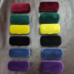 gucci眼镜盒,古驰眼镜盒,全新正品!专柜货!表面金丝绒布