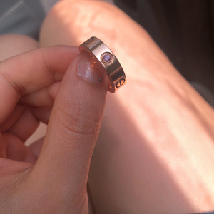 卡地亚love 戒指,镶嵌粉色蓝宝石,专柜买入,支持专柜验货