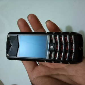 威图手机vertu法拉利gt中国红小牛皮全金属限量版  具体