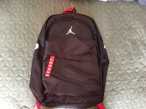 jordan乔丹飞人logo大字母印花logo双肩包书包包旅