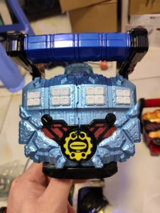 暴雪拳套假面骑士build红爹格里斯机器人
