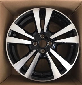 日产劲客16轮毂