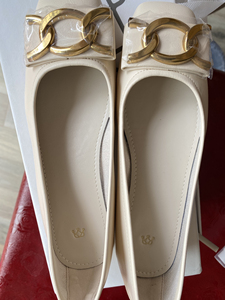 000人付款淘宝全新卡迪莎36码单鞋,很软很舒服,88