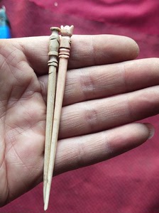 骨头制品,发簪或者其它用途,品相如图,保真包老,喜欢的拍,有