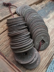 清乾隆通宝紫铜钱一吊钱60枚 品相如图 有大有小 有厚有薄