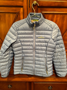 kathmandu加德满都薄款羽绒服,户外牌子澳大利亚买的