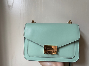 000人付款淘宝蒙娜丽莎官方旗舰店guess庄记omi欧米时尚女包包袋麦单