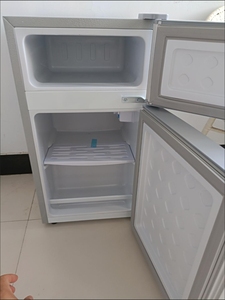 【处理8台】冰熊小冰箱家用电冰箱冷藏冷冻双门58升冰箱