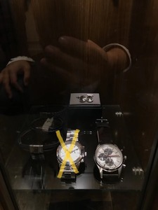 Massimo dutti 男士真皮大表盘手表