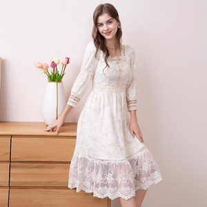 郁香菲女连衣裙