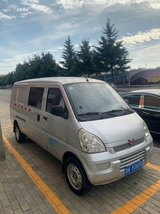 二手面包车五菱加长版