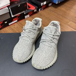 yeezy350初代月光灰 41码中古无原盒 偏大