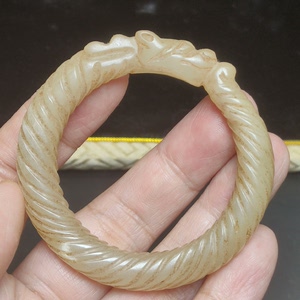 明清老物件古玉和田玉咬尾龙袈裟环玉环