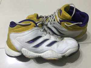 00syq0631淘宝adidas正品科比天足crazy3黑黄配色,全新,绝