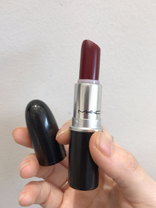 mac魅可口红 diva 姨妈色