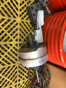 别克新款gl8刹车大力鼓.原车拆下,问题诊断失误不是他坏了.