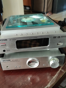 邻居家打扫卫生,翻出来的山水1301u6dvd组合音响,排线