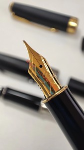 便宜处理正品专柜派克钢笔卓尔18k钢笔，处理一批派克钢笔。全